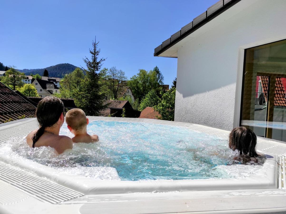 Wellness Hotel Garni Krone ไบเออร์สบรอนน์ ภายนอก รูปภาพ