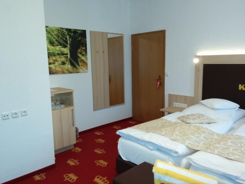 Wellness Hotel Garni Krone ไบเออร์สบรอนน์ ภายนอก รูปภาพ