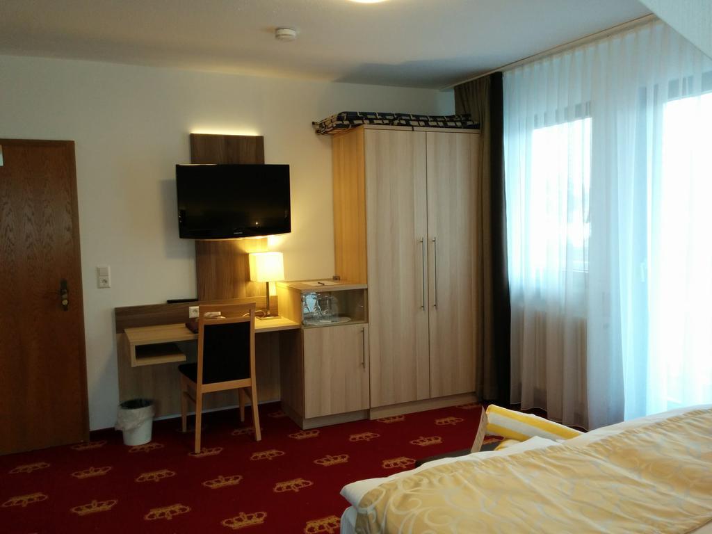 Wellness Hotel Garni Krone ไบเออร์สบรอนน์ ภายนอก รูปภาพ